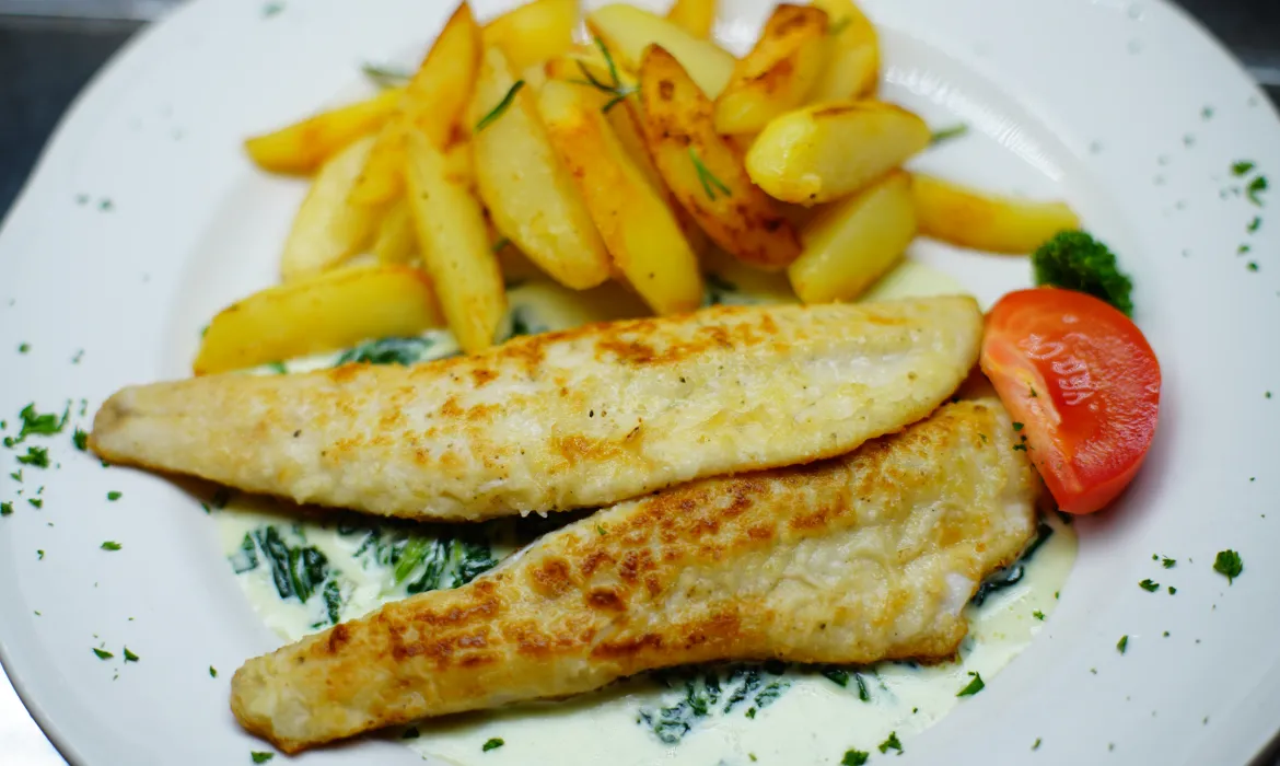 Fisch mit Pommes